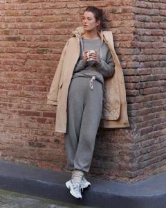 Спортивная одежда Oysho